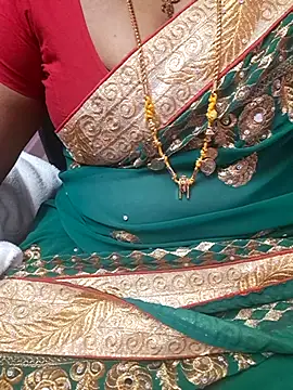 Snapshot of Tamil_Ammani chatting on 04-23-26, 04:20 Tamil Ammani online show from 04-23-26, 04:20