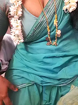 Snapshot of Tamil_Ammani chatting on 05-06-26, 08:30 Tamil Ammani online show from 05-06-26, 08:30