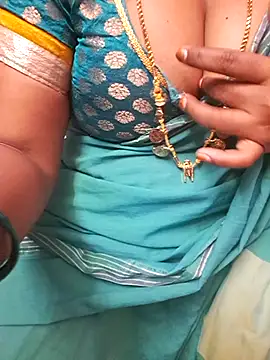Snapshot of Tamil_Ammani chatting on 05-31-26, 06:09 Tamil Ammani online show from 05-31-26, 06:09