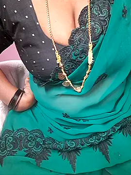 Snapshot of Tamil_Ammani chatting on 06-05-26, 07:47 Tamil Ammani online show from 06-05-26, 07:47