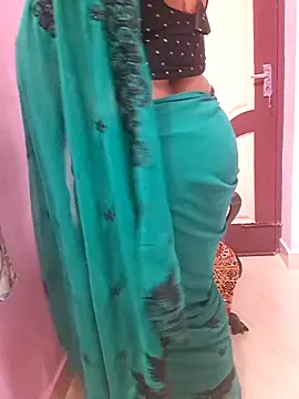 Snapshot of Tamil_Ammani chatting on 06-05-26, 07:52 Tamil Ammani online show from 06-05-26, 07:52