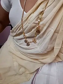 Snapshot of Tamil_Ammani chatting on 07-05-26, 05:31 Tamil Ammani online show from 07-05-26, 05:31