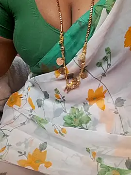 Snapshot of Tamil_Ammani chatting on 07-14-26, 04:45 Tamil Ammani online show from 07-14-26, 04:45