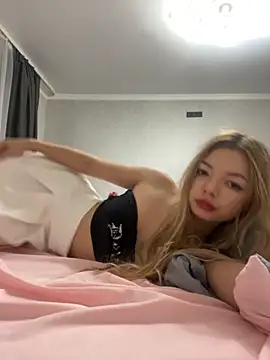  Siennaaa  online show from 11-20-25, 02:39