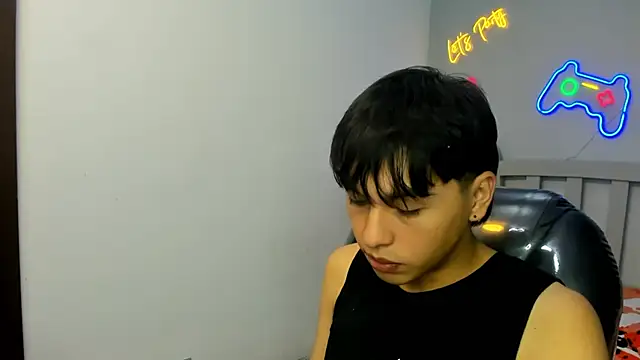 StiwenTwink online show from 10-10-25, 07:24