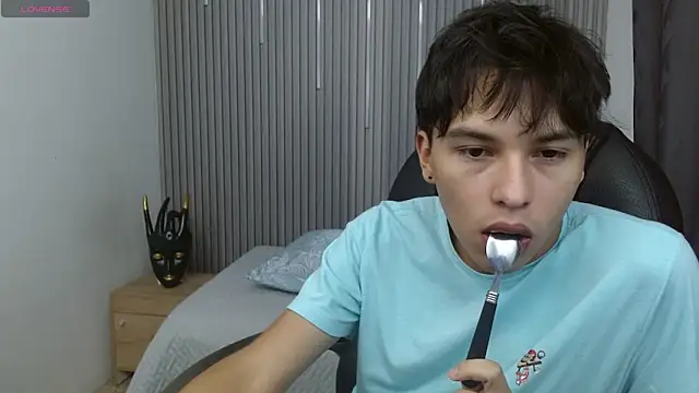 StiwenTwink online show from 03-17-26, 12:08