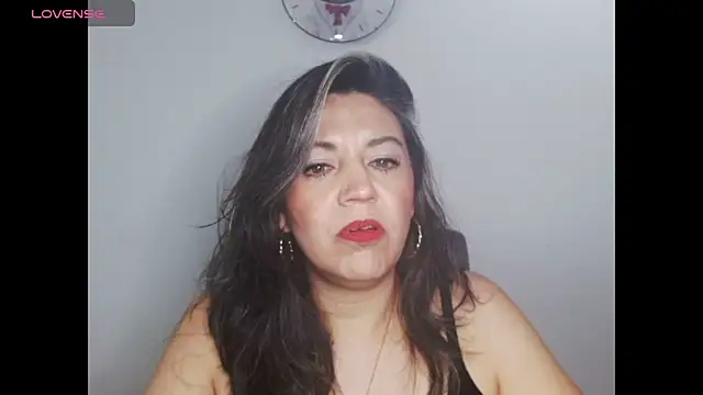 XxAntonellaxxx online show from 10-20-25, 04:29