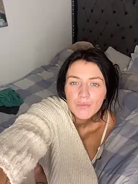 Snapshot of LolaReaX chatting on 02-10-26, 07:45 LolaReaX online show from 02-10-26, 07:45