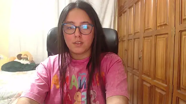 Venus cat  online show from 05-18-26, 04:07