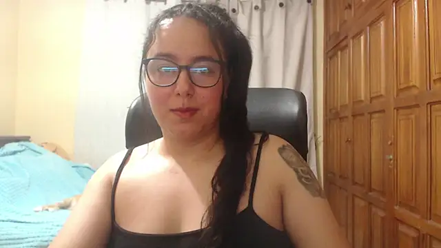 Venus cat  online show from 06-14-26, 04:36