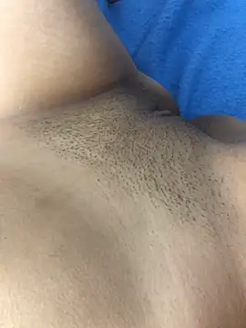 Snapshot of Lamarocainee chatting on 10-27-25, 04:00 Lamarocainee online show from 10-27-25, 04:00