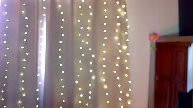 emma web  online show from 02-25-26, 04:38