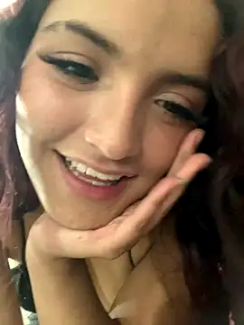 AuroraPink  online show from 10-17-25, 05:32