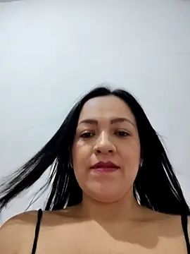 LindaSalo33 online show from 10-20-25, 03:40