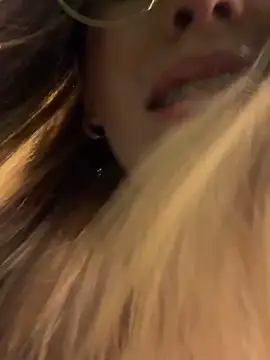 Snapshot of fanyabbey chatting on 03-04-26, 04:07 fanyabbey online show from 03-04-26, 04:07