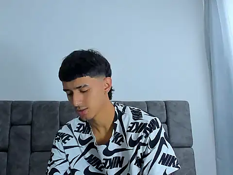 Anthony carter online show from 10-31-25, 02:18