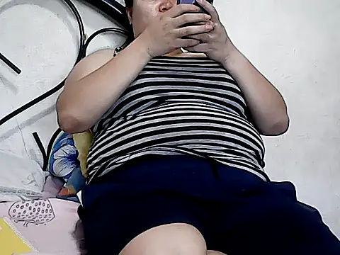 Snapshot of HornyPussie69 chatting on 06-16-26, 12:46 HornyPussie69 online show from 06-16-26, 12:46