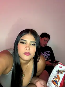 Snapshot of sarafox_10 chatting on 10-11-25, 08:29 sarafox 10 online show from 10-11-25, 08:29