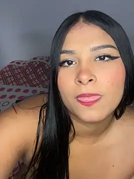 Snapshot of sarafox_10 chatting on 11-03-25, 08:43 sarafox 10 online show from 11-03-25, 08:43