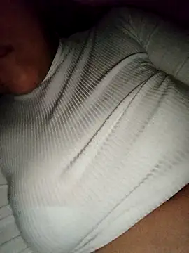 madeelinee online show from 10-02-25, 05:25