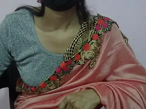 Laila Cute online show from 01-17-26, 01:49