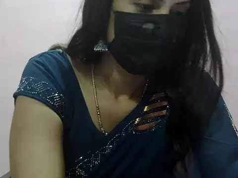 Laila Cute online show from 03-28-26, 03:11