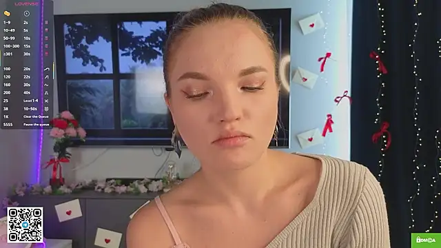 JulieLupo online show from 03-12-26, 06:08