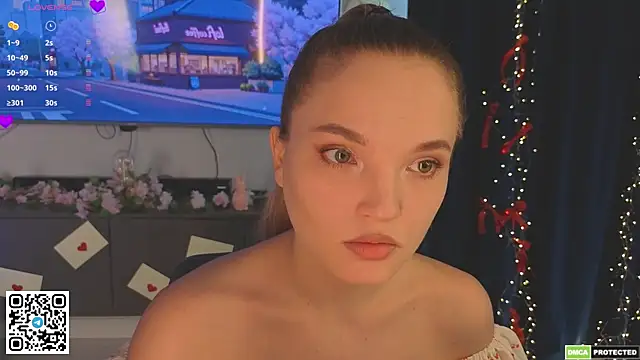 JulieLupo online show from 04-12-26, 07:13