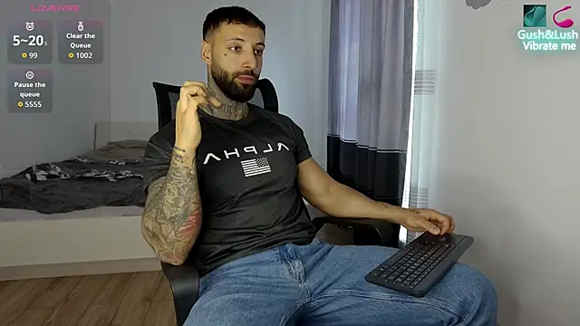 MasculineGuy99 online show from 11-19-25, 08:47