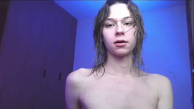Snapshot of SophieDiamond_Xx chatting on 12-20-25, 09:16 SophieDiamond Xx online show from 12-20-25, 09:16