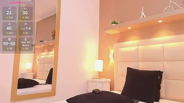 TracyDavis  online show from 11-08-25, 03:18