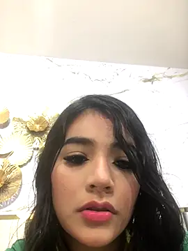 Snapshot of Emilycute18__ chatting on 11-13-25, 08:08 Emilycute18 online show from 11-13-25, 08:08