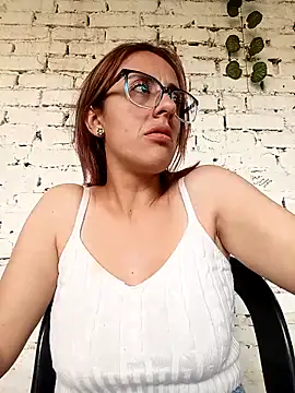 Snapshot of Jade_1-9 chatting on 11-05-25, 08:09 Jade 1-9 online show from 11-05-25, 08:09