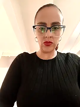 Snapshot of Jade_1-9 chatting on 02-14-26, 05:10 Jade 1-9 online show from 02-14-26, 05:10