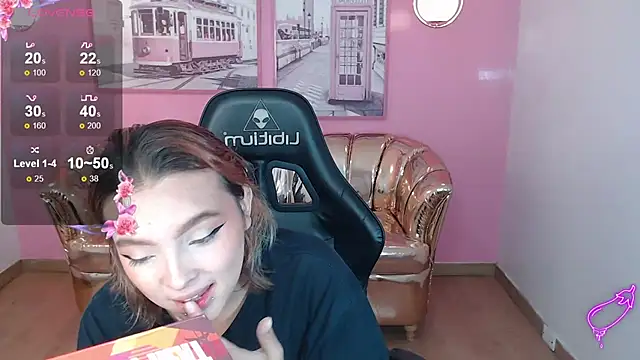 mia foster t online show from 11-13-25, 01:21