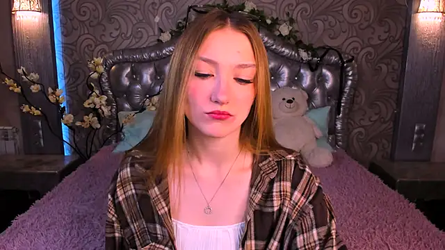 AngelAnabelle online show from 12-05-25, 08:27