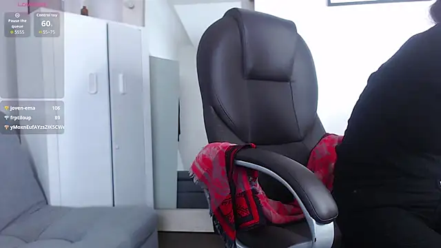 alexia james  online show from 04-16-26, 10:12