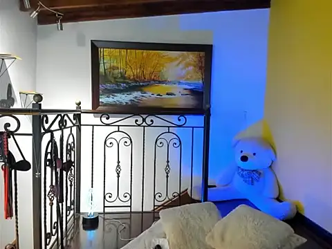 Zulyhenao online show from 11-26-25, 11:22