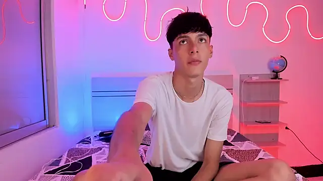 luccas ferreira online show from 10-25-25, 07:08