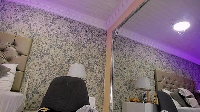 Snapshot of Clohe_Bell chatting on 01-15-26, 01:26 Clohe Bell online show from 01-15-26, 01:26