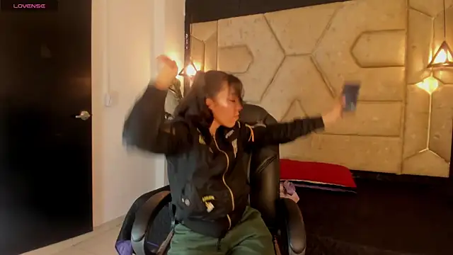 Julieta Slav3 online show from 04-19-26, 02:55