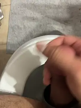 ayrtonmen online show from 11-22-25, 06:51