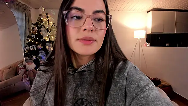 Snapshot of sarita_3 chatting on 01-08-26, 10:56 sarita 3 online show from 01-08-26, 10:56