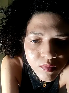 Snapshot of Larissinhamm chatting on 10-05-25, 05:50 Larissinhamm online show from 10-05-25, 05:50