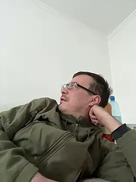 viktor1992-1-1 online show from 02-19-26, 06:09