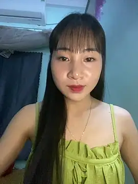 Snapshot of banlinh004 chatting on 05-05-26, 02:25 banlinh004 online show from 05-05-26, 02:25
