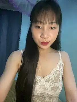 Snapshot of banlinh004 chatting on 06-07-26, 02:54 banlinh004 online show from 06-07-26, 02:54
