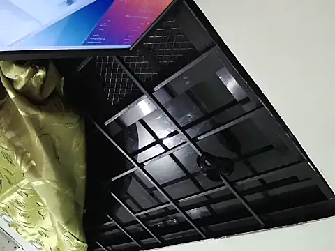 Snapshot of TeaseNPlease_13 chatting on 11-10-25, 01:43 TeaseNPlease 13 online show from 11-10-25, 01:43