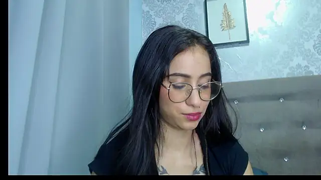 Alana Martinez  online show from 04-18-26, 08:42