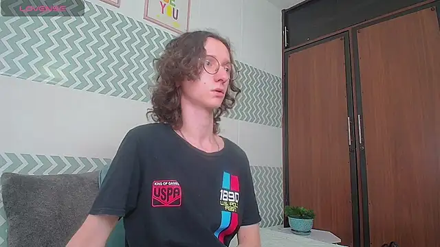 White King4 online show from 10-07-25, 01:08